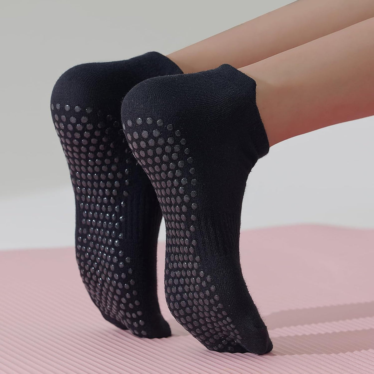 6 Pairs Pilates Socks for Women, Grip Yoga Crew Socks, Non Slip Grippy for Barre, Ballet, Dance & Hospital