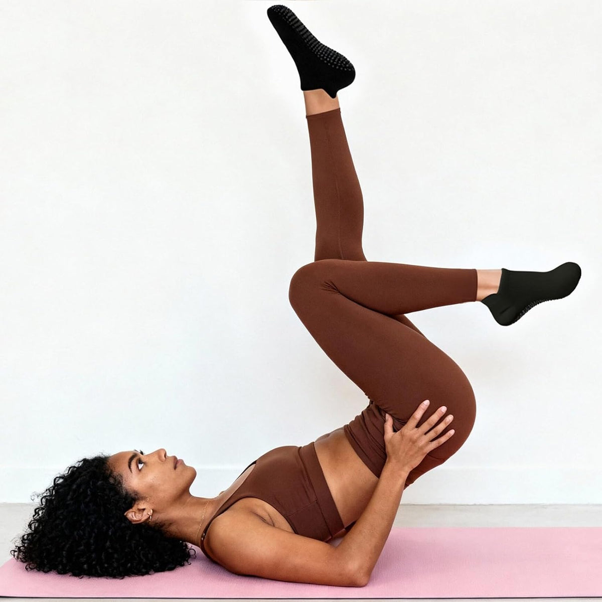 6 Pairs Pilates Socks for Women, Grip Yoga Crew Socks, Non Slip Grippy for Barre, Ballet, Dance & Hospital