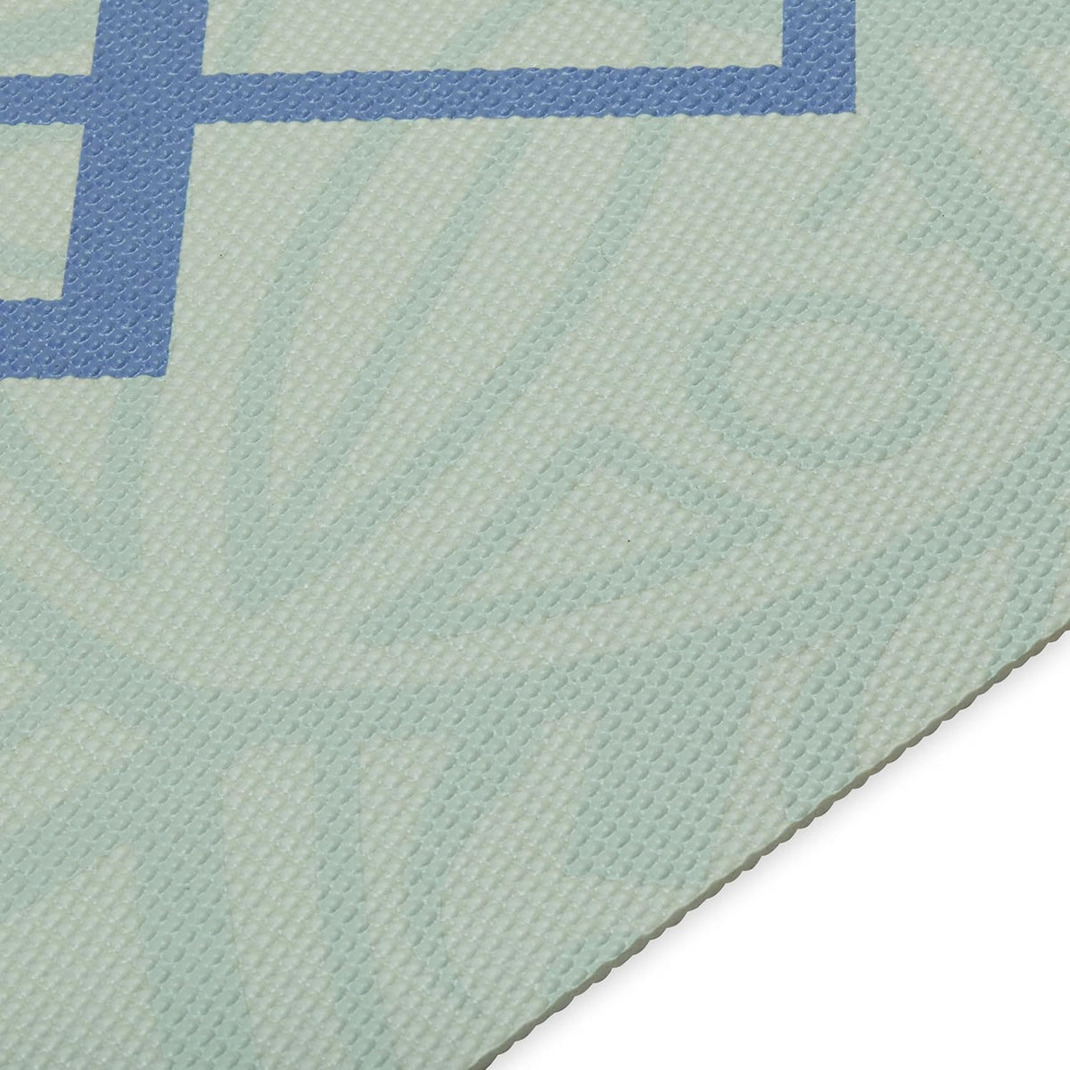Yoga Mat Classic Print, 4mm Non-Slip Mat | Lightweight 4mm print yoga mat with non-slip grip. Ideal for yoga, Pilates & floor workouts at home or studio.