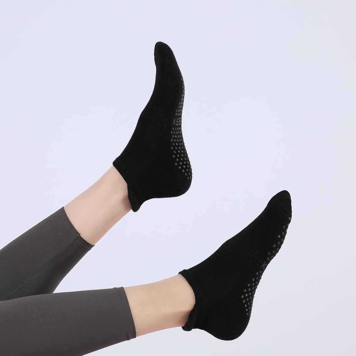 Grip Pilates Socks Non Slip Athletic Yoga Socks with Grips for Women Grippy socks for Hospital Workout Barre