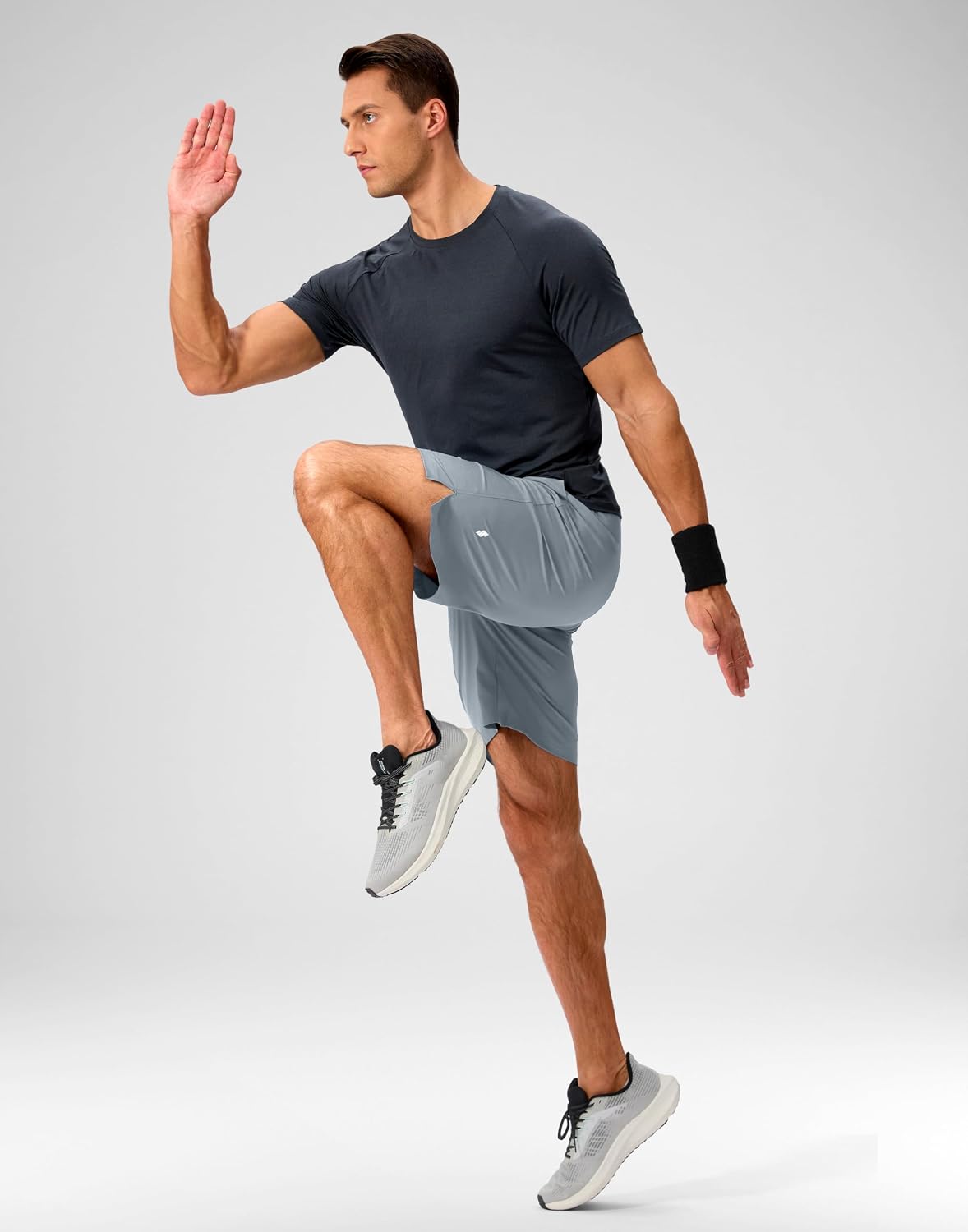 Soothfeel Men's Running Shorts with Zipper Pockets 9"/ 7"/ 5" Quick Dry Eight Basketball Gym Workout Athletic Shorts