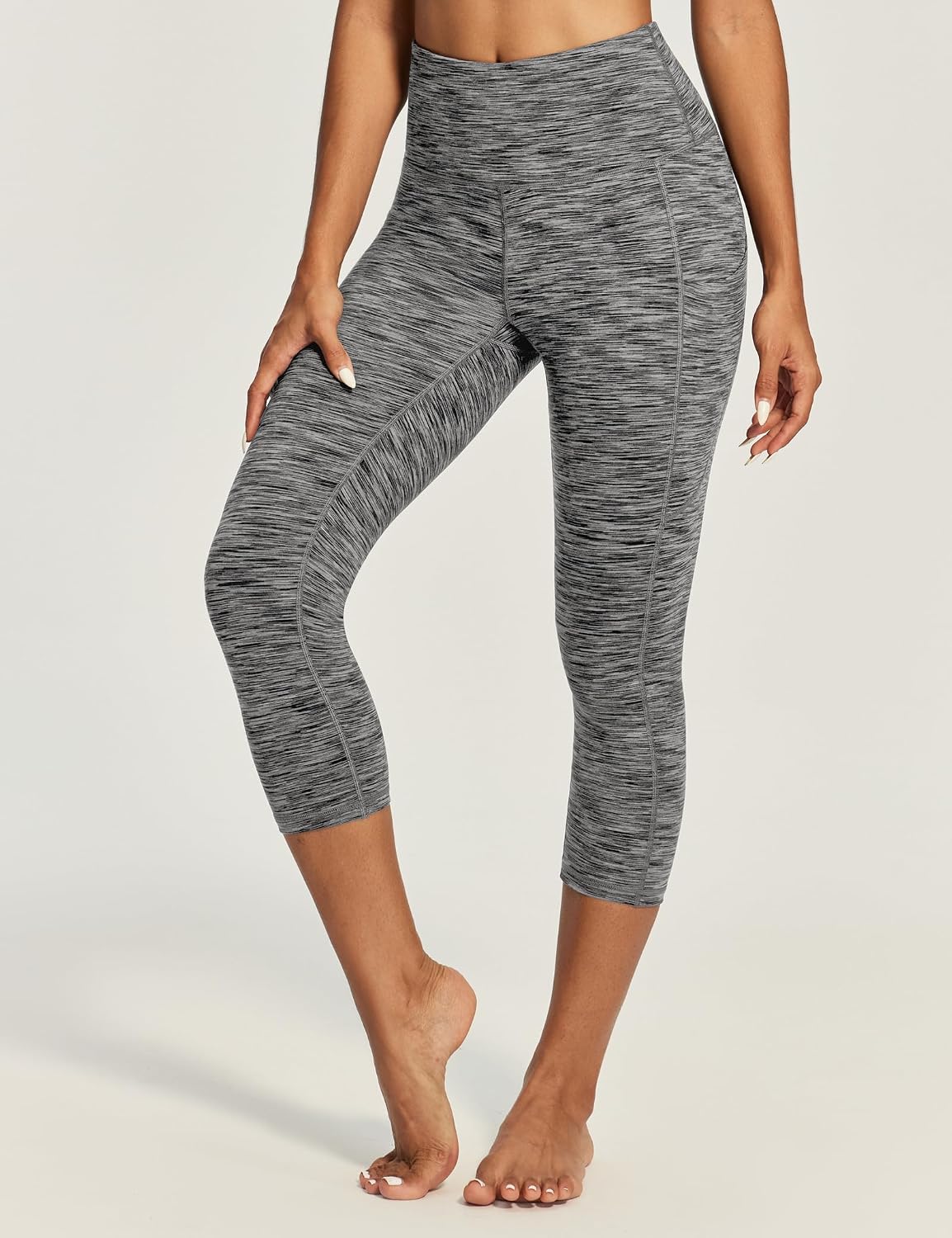 IUGA Capri Leggings for Women with Pockets High Waisted Tummy Control Compression Yoga Pants Workout Gym Capris