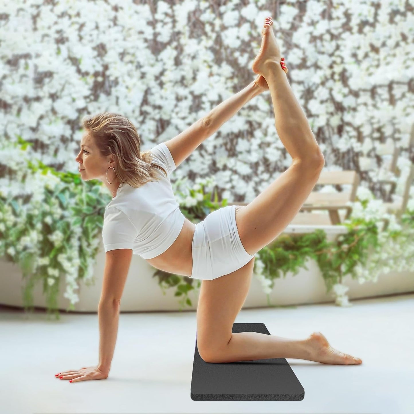 Yoga Knee Pad Cushion, 24 x 9.8 x 0.8 in Thick Mini Yoga Mat, Odor-Free NBR Workout Mat with Storage Strap, Small Exercise Mat for Yoga, Pilates, Kneeling, Planks & Home Gym