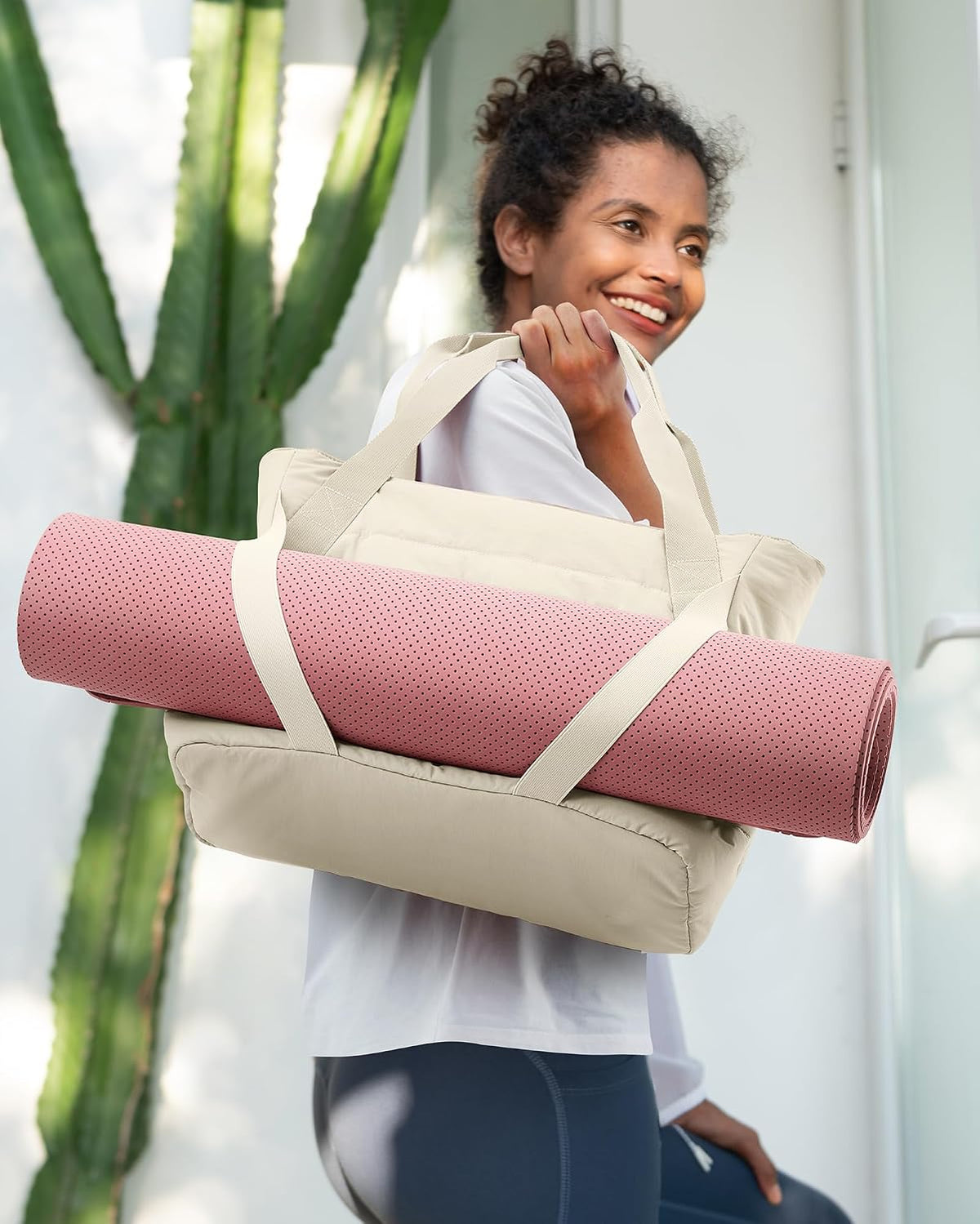 Tote Bag for Women with Zipper and Yoga Mat Straps Quilted Gym Tote for Travel, Work, Sport