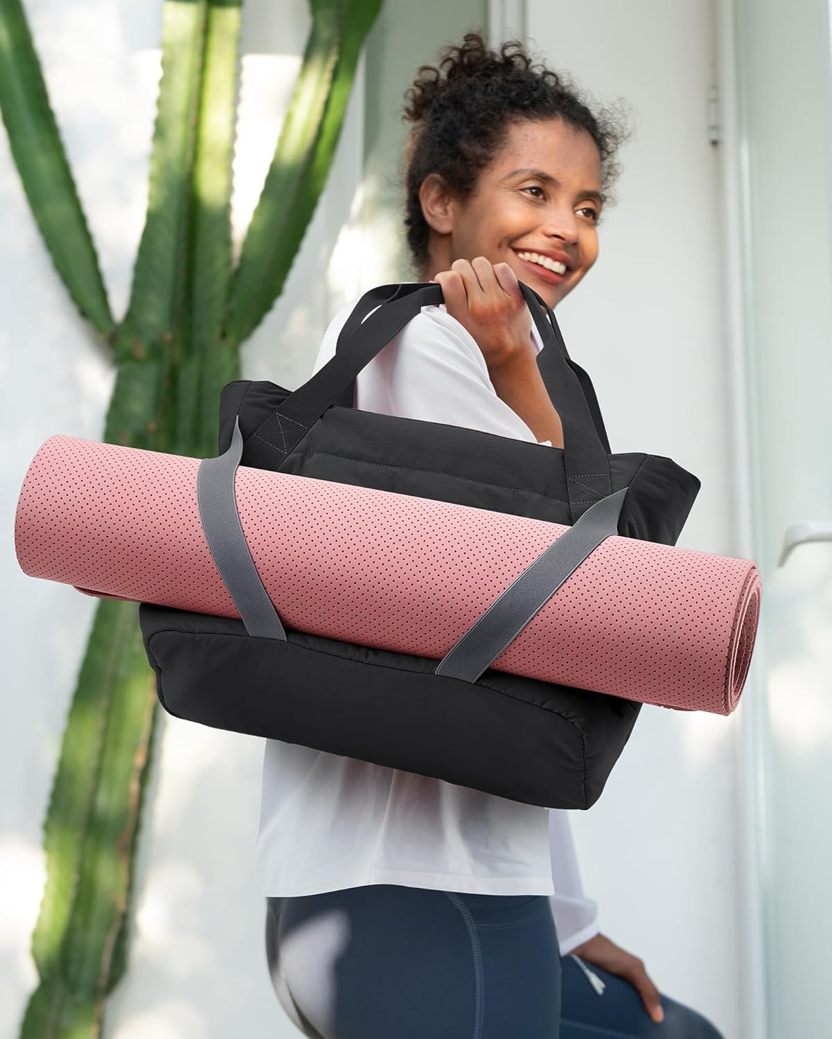 Tote Bag for Women with Zipper and Yoga Mat Straps Quilted Gym Tote for Travel, Work, Sport