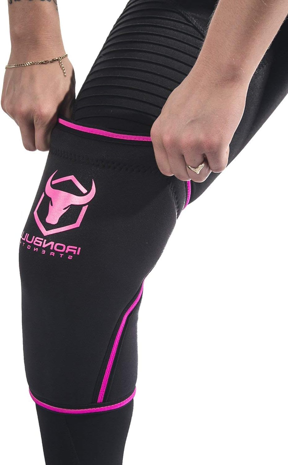 Knee Sleeves 7mm (1 Pair) - Compression Brace & Knee Sleeve For Weightlifting, Powerlifting & Cross Training - Knee Support for Squats - Men & Women