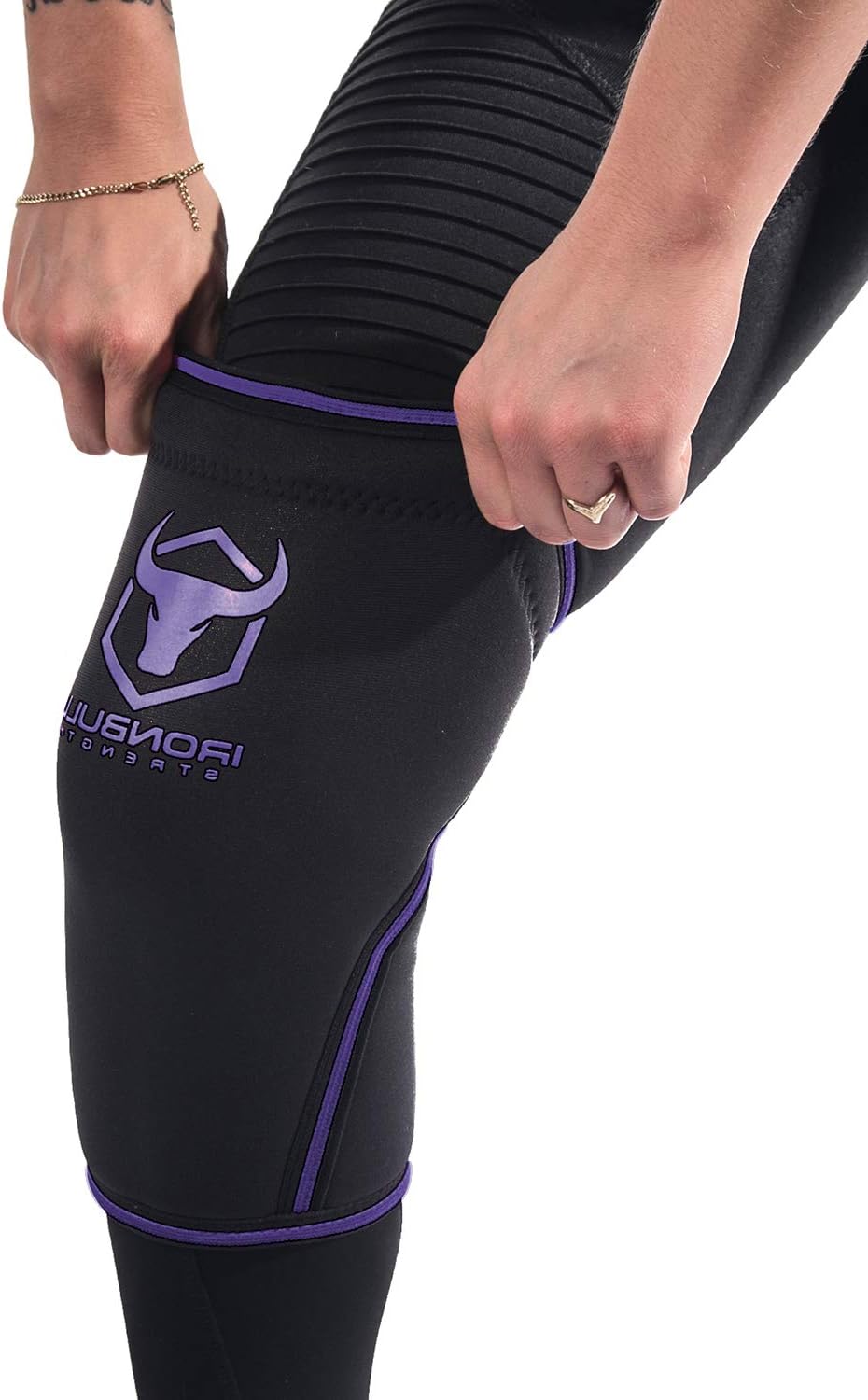 Knee Sleeves 7mm (1 Pair) - Compression Brace & Knee Sleeve For Weightlifting, Powerlifting & Cross Training - Knee Support for Squats - Men & Women