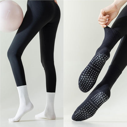 Pilates Socks with Grips for Women, 3 Pairs Womens Grippy Yoga Ballet Barre Hospital Gym Athletic Socks