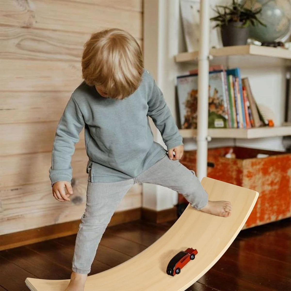 Wobble Balance Board, Wooden Montessori Toy Rocker Board Natural Wood Kids Toddler Open Ended Learning Toy Yoga Curvy Board for Adult Office Classroom Christmas Gifts