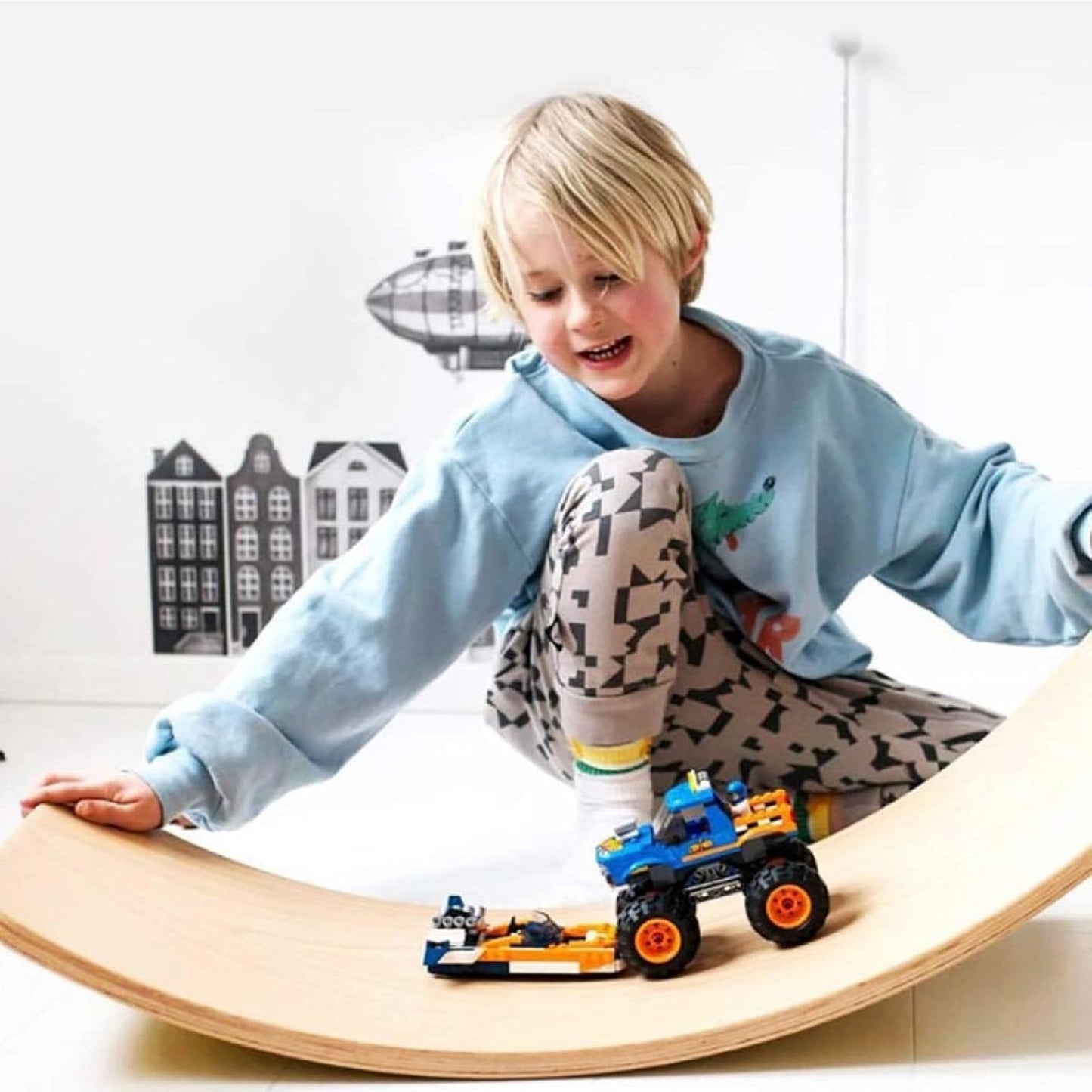 Wobble Balance Board, Wooden Montessori Toy Rocker Board Natural Wood Kids Toddler Open Ended Learning Toy Yoga Curvy Board for Adult Office Classroom Christmas Gifts