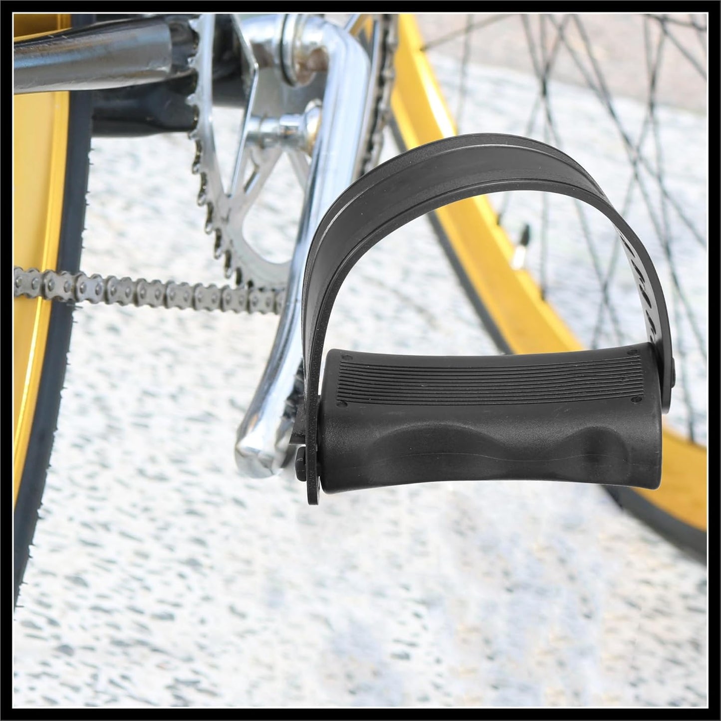 1 Pair Exercise Bike Pedals with Straps 1/2 Inch Spindle Cycling Parts 12.7mm Spindle Black Durable Material