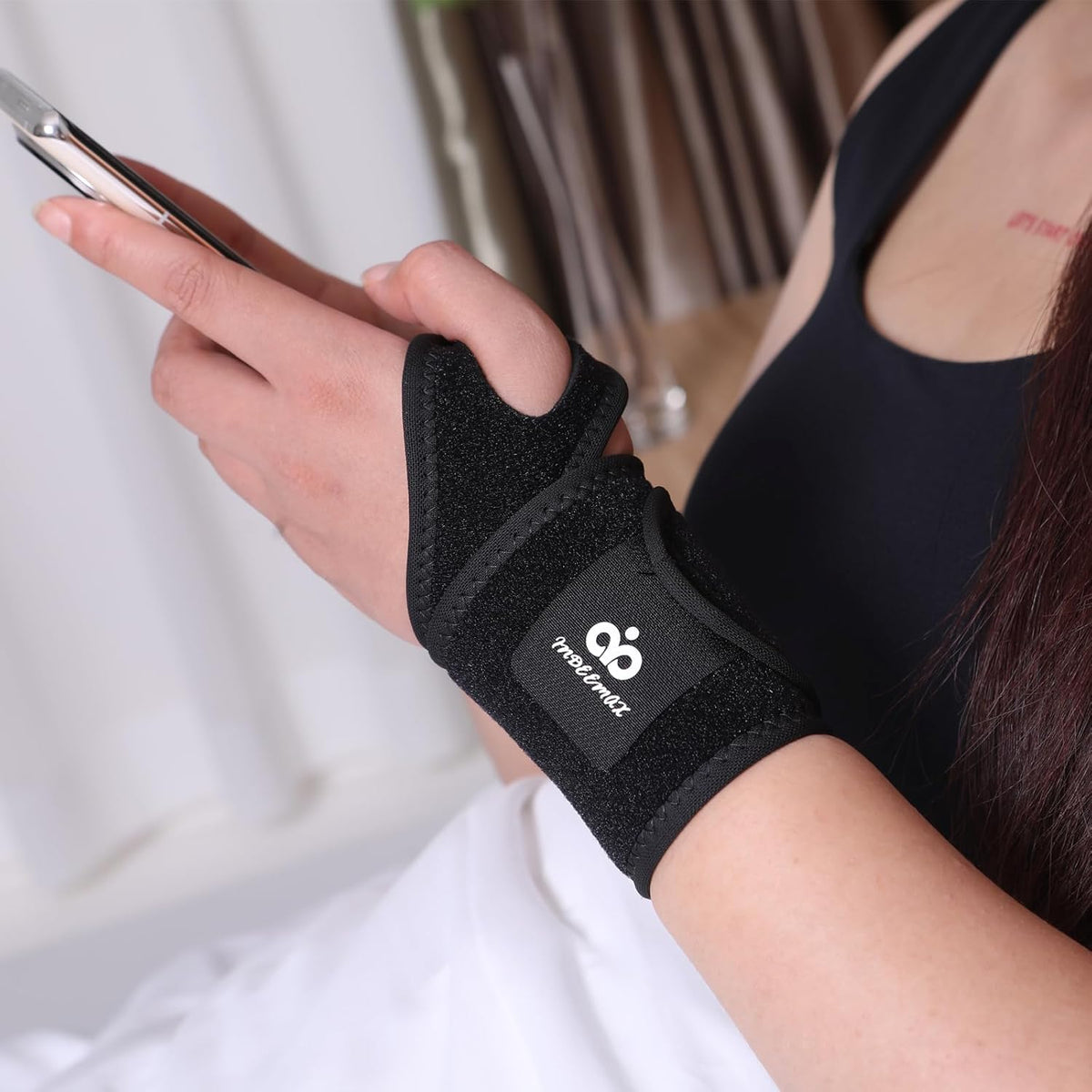 2 Pack Copper Wrist Brace Support for Carpal Tunnel, Pain Relief, Arthritis, Tendonitis, Adjustable Wrist Braces Compression Wraps Both Hands, Fit for Men and Women, Pink