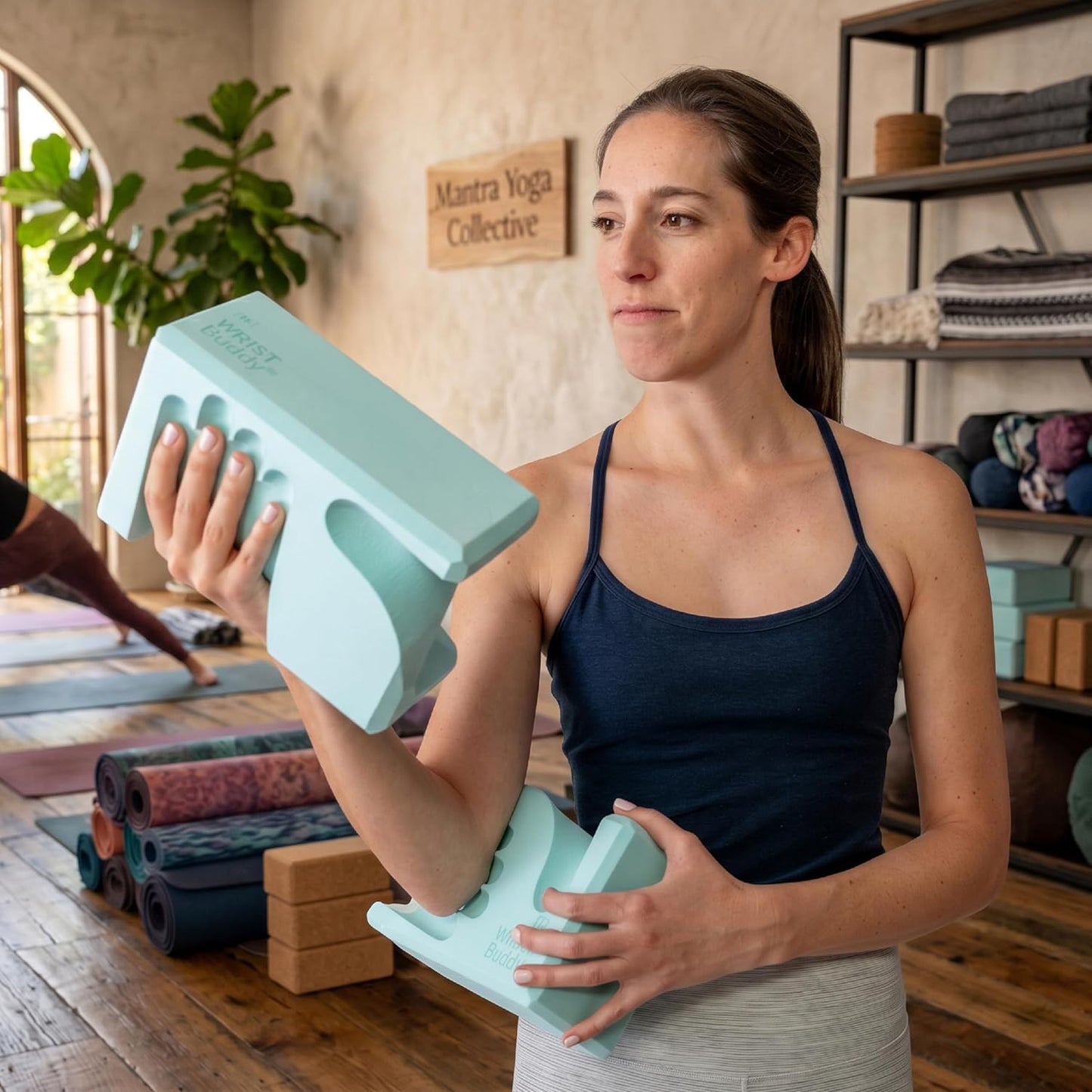 ® Hand-Shaped Ergonomic Yoga Blocks for Optimal Wrist Support During Yoga, Pilates, Pushups, Planks, and Handstands - Patented Non Slip Blocks for Enhanced Stability and Comfort.