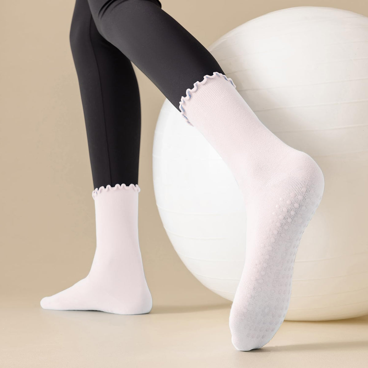 3 Pairs Pilates Socks with Grips Non-slip Ruffle Yoga Sock Grip Sock for Women