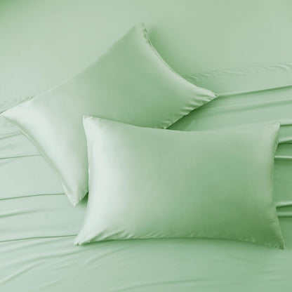 4 Pack Cooling Pillow Cases,Viscose Derived from Bamboo Pillow Protectors Queen Size Set of 4, 400 Thread Count Soft Silky Breathable Summer Pillow Cover with Zipper Hidden (4PCS, Queen,White)