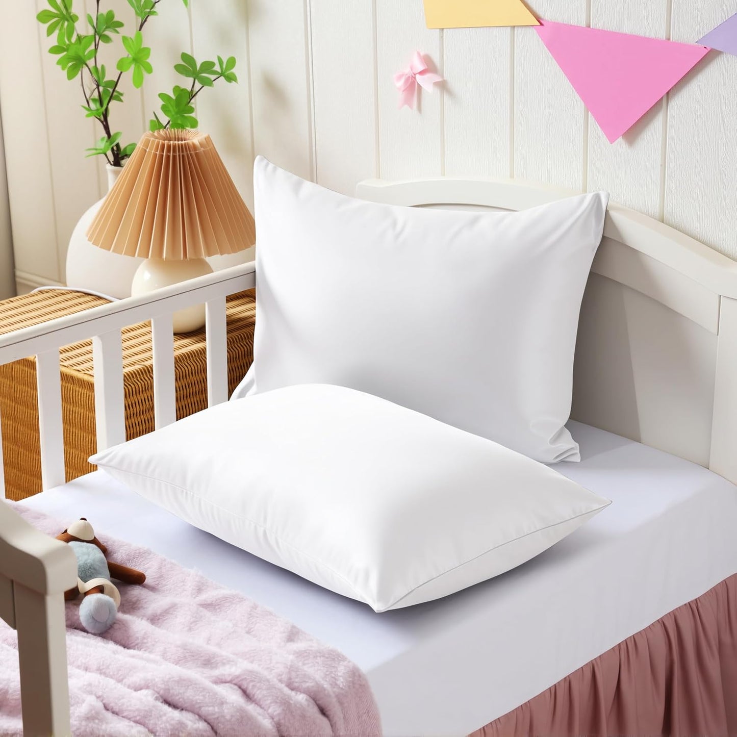 4 Pack Cooling Pillow Cases,Viscose Derived from Bamboo Pillow Protectors Queen Size Set of 4, 400 Thread Count Soft Silky Breathable Summer Pillow Cover with Zipper Hidden (4PCS, Queen,White)