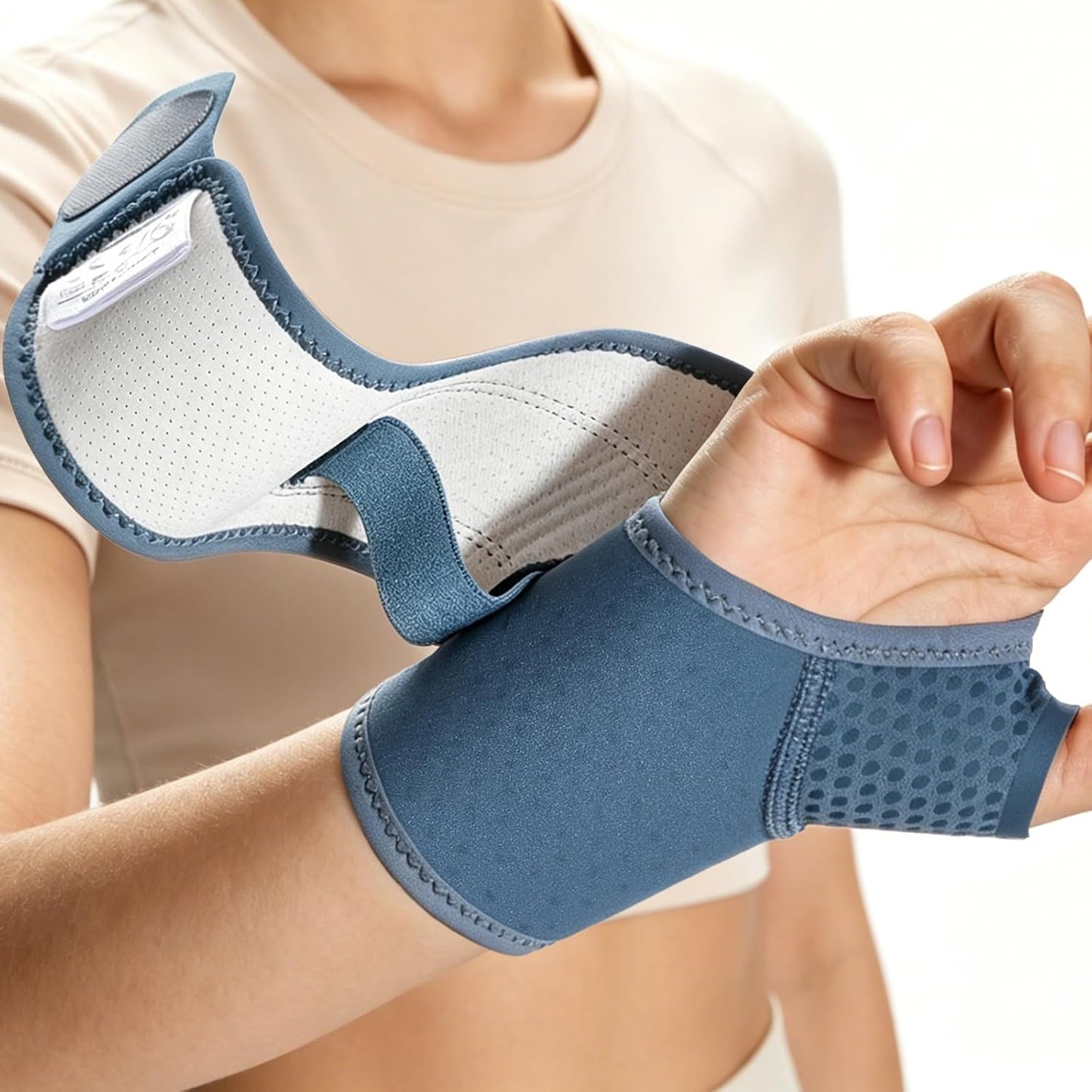 Wrist Brace with Soft-Touch Fabric, Breathable Compression Wrist Support for Daily Wear, Typing & Work, Adjustable Wrist Wrap for Mild Carpal Tunnel, Tendonitis, Arthritis & Sprains, S