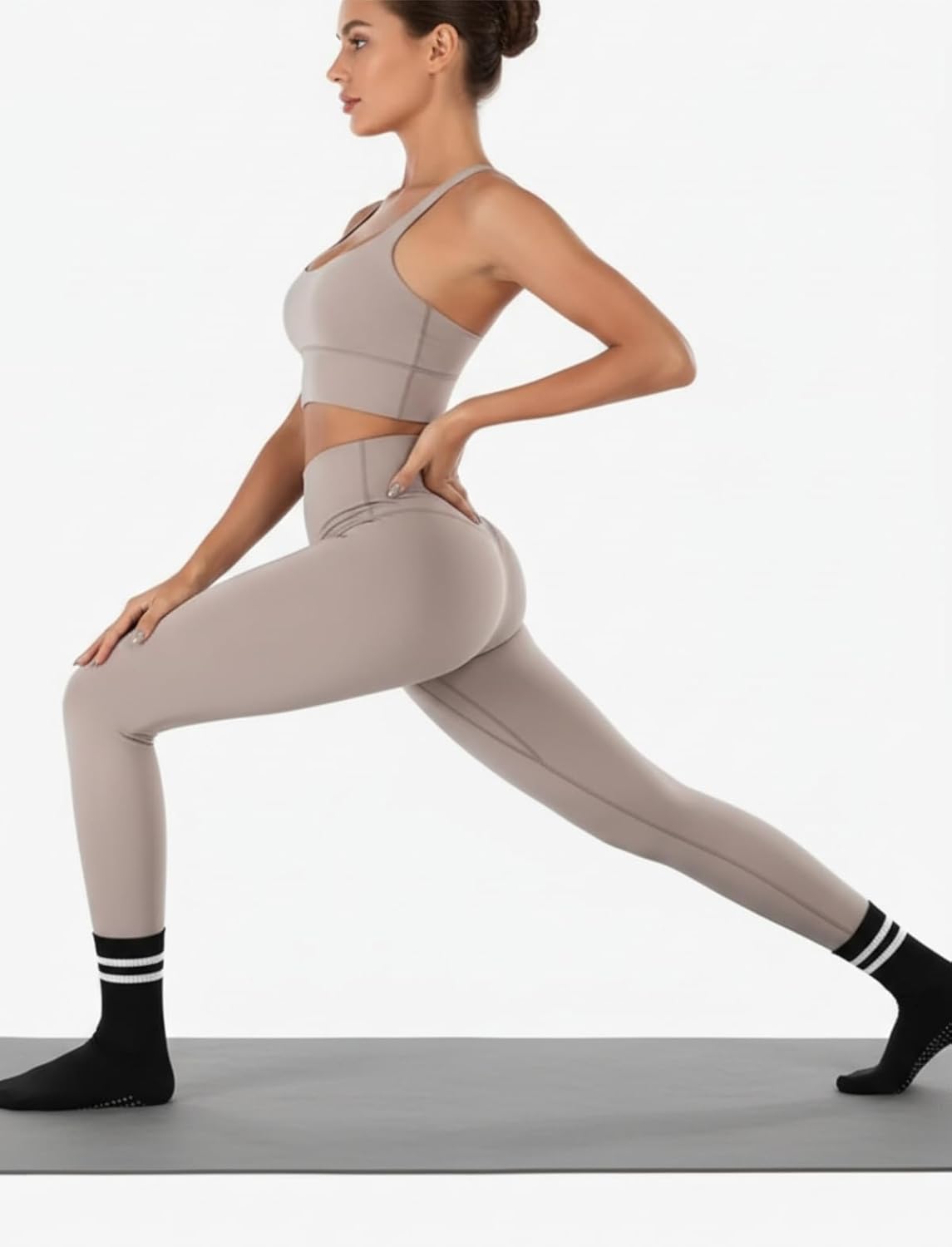 Womens Pilates Socks with Grips Non Slip Yoga Socks Barre Gym Athletic Grippy Socks for Women