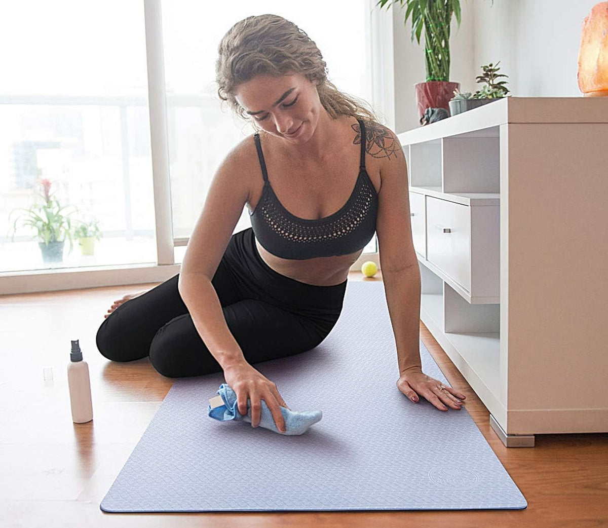 IUGA Yoga Mat Thick Non Slip Anti-tear Pilates Mat Eco Friendly Hot Yoga Mats for Workout & Exercise(72"x 24"x 6mm)