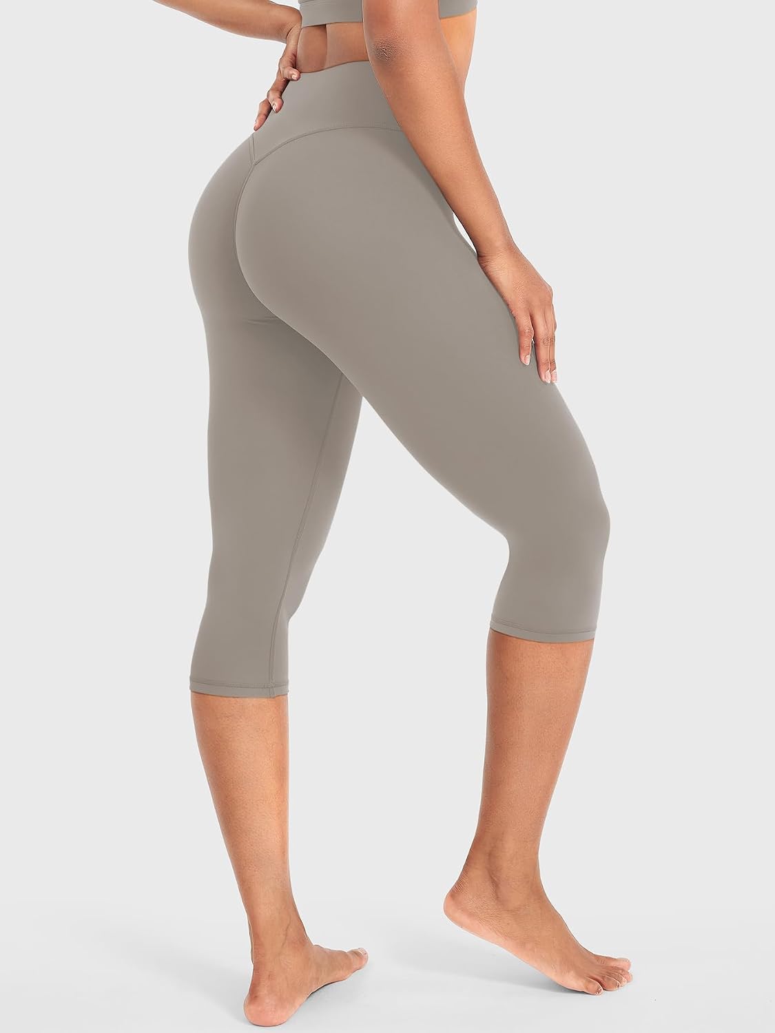 Ease Womens Workout Capri Leggings 17" No Front Seam High Waisted Hidden Scrunch Gym Yoga Pants