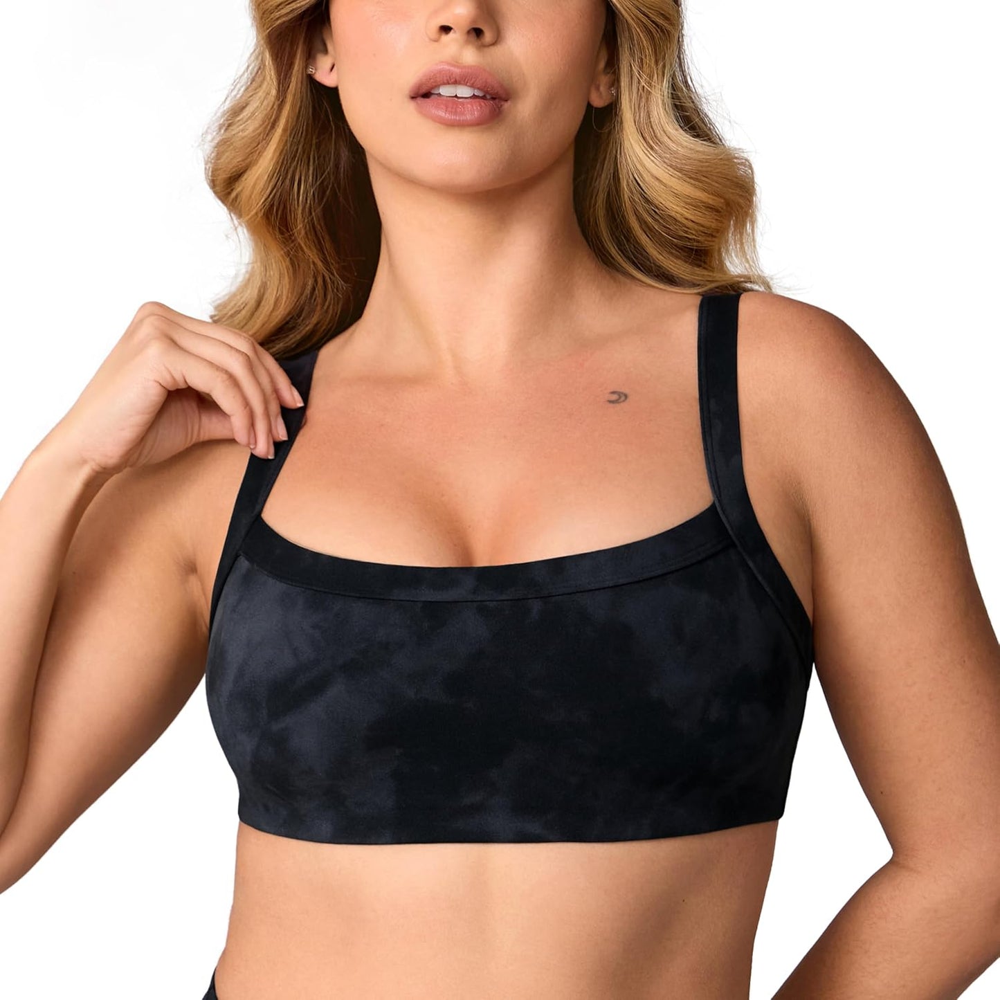 Hugcurve Adjustable Sports Bra Square Neck Wireless Padded Yoga Workout Tops