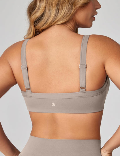 Hugcurve Adjustable Sports Bra Square Neck Wireless Padded Yoga Workout Tops