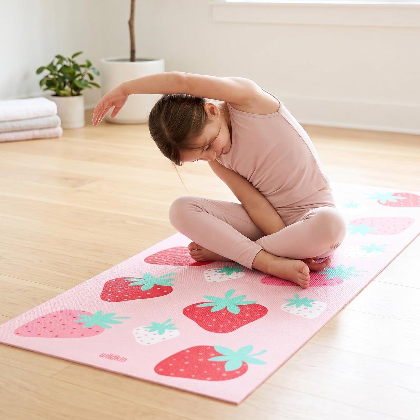 Kids Yoga Mat – Extra Thick Non-Slip Exercise Mat for Boys & Girls, Lightweight and Water Resistant, Ideal for Home Yoga, Gym Class & Stretching, Easy to Clean, Ages 3–7