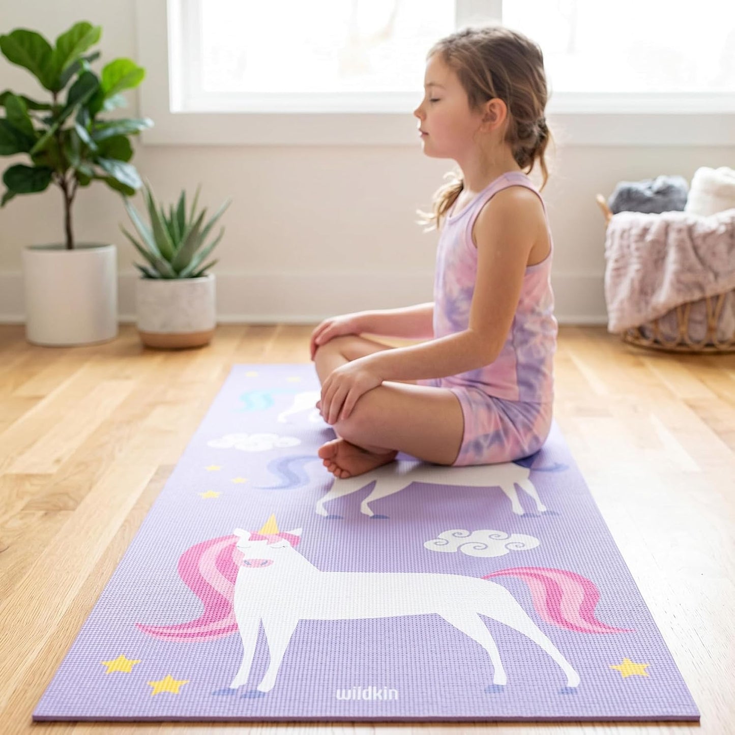 Kids Yoga Mat – Extra Thick Non-Slip Exercise Mat for Boys & Girls, Lightweight and Water Resistant, Ideal for Home Yoga, Gym Class & Stretching, Easy to Clean, Ages 3–7